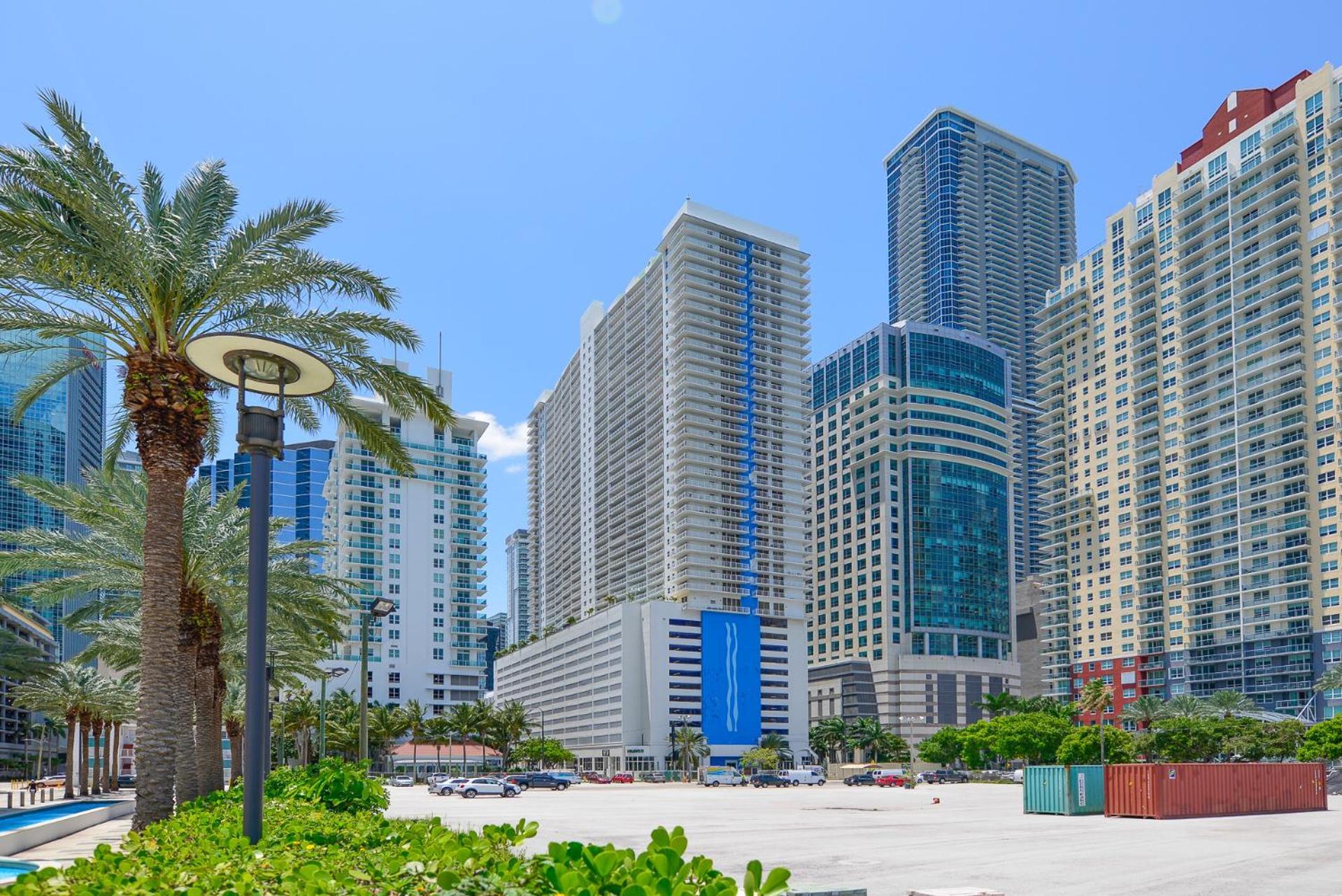 Wonderful Condo In The Heart Of Brickell With Pool Miami Bagian luar foto